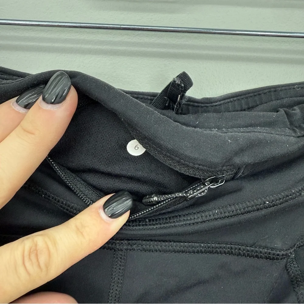 Lululemon Athletica Cropped Black Leggings A4